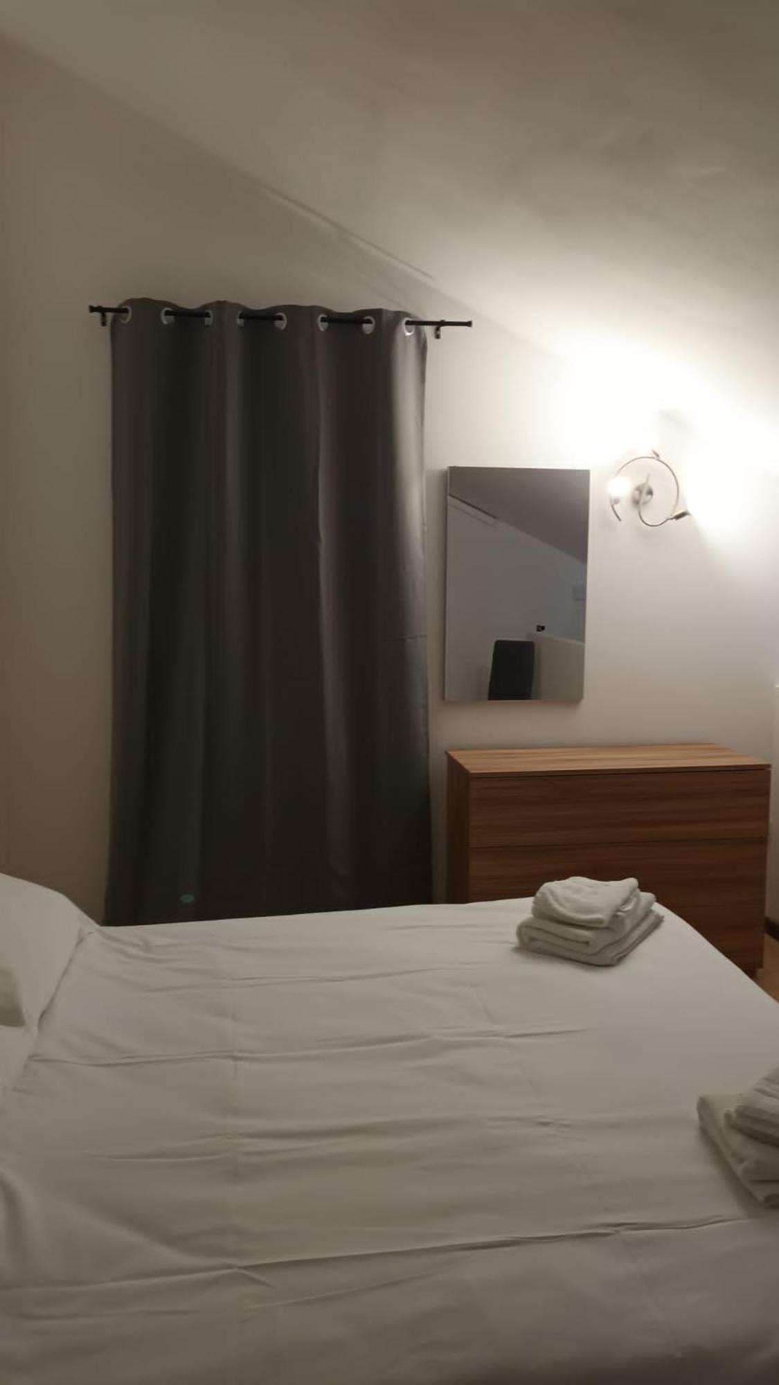 Casa N 1 Con Parcheggio Privato E Colonnina Ricarica Apartment Livorno Bagian luar foto