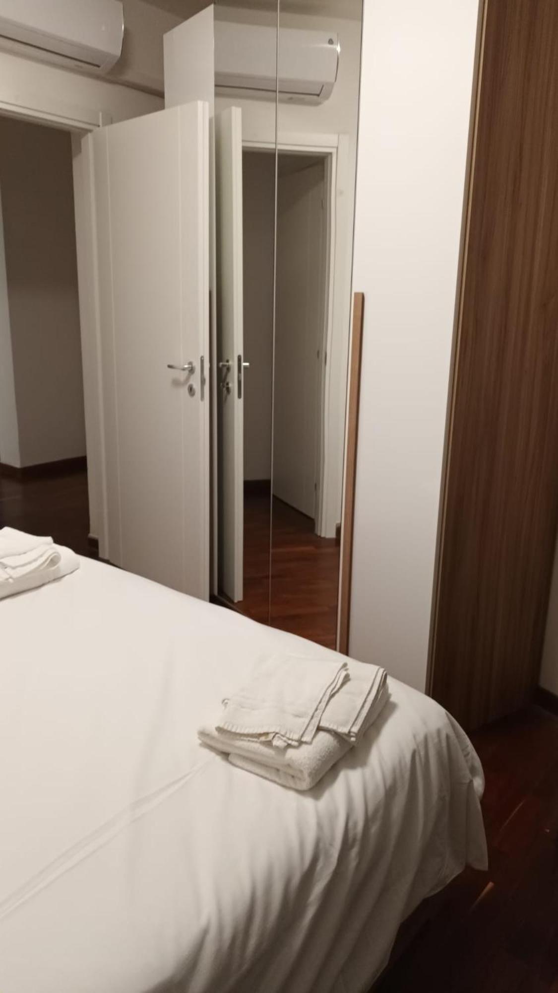 Casa N 1 Con Parcheggio Privato E Colonnina Ricarica Apartment Livorno Bagian luar foto