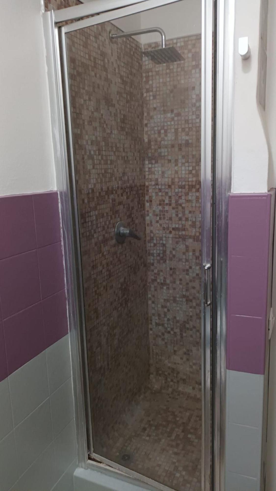 Casa N 1 Con Parcheggio Privato E Colonnina Ricarica Apartment Livorno Bagian luar foto