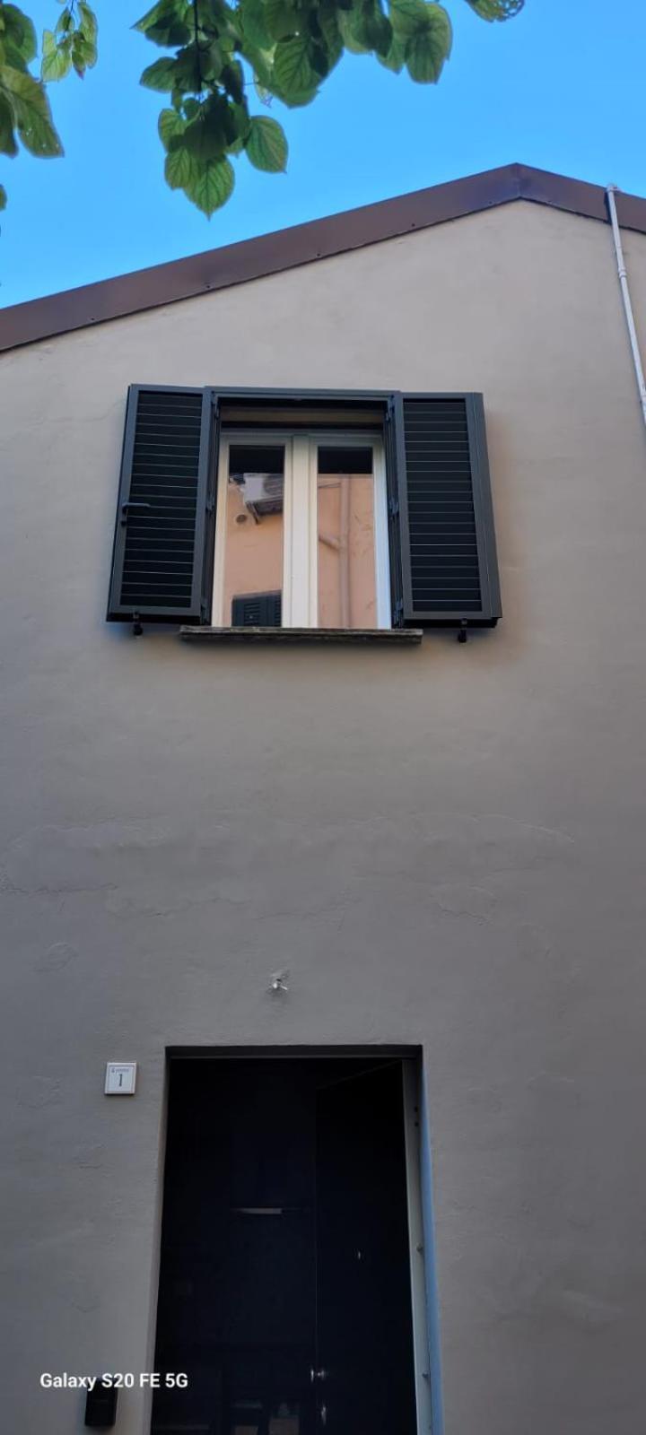 Casa N 1 Con Parcheggio Privato E Colonnina Ricarica Apartment Livorno Bagian luar foto
