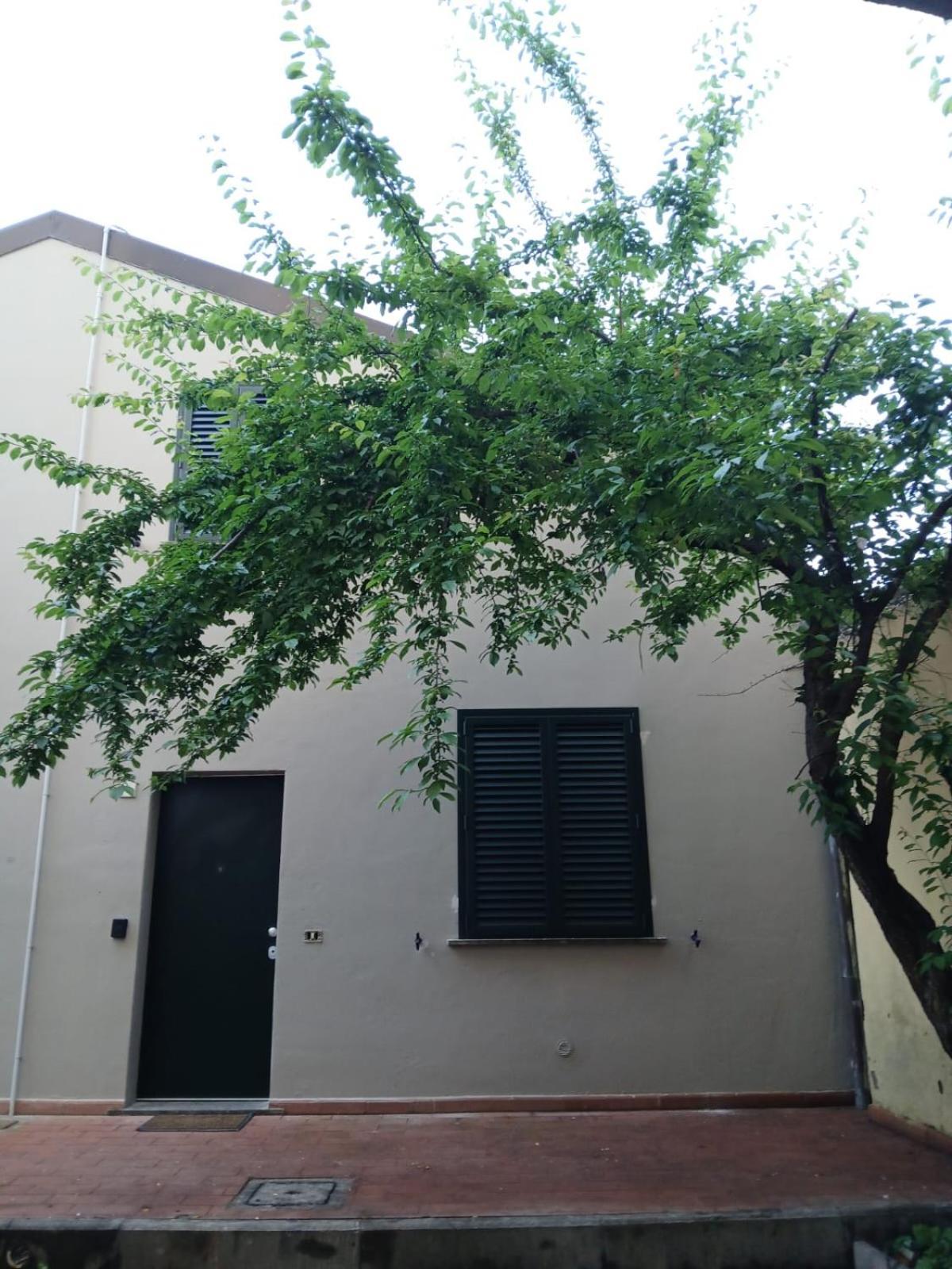 Casa N 1 Con Parcheggio Privato E Colonnina Ricarica Apartment Livorno Bagian luar foto