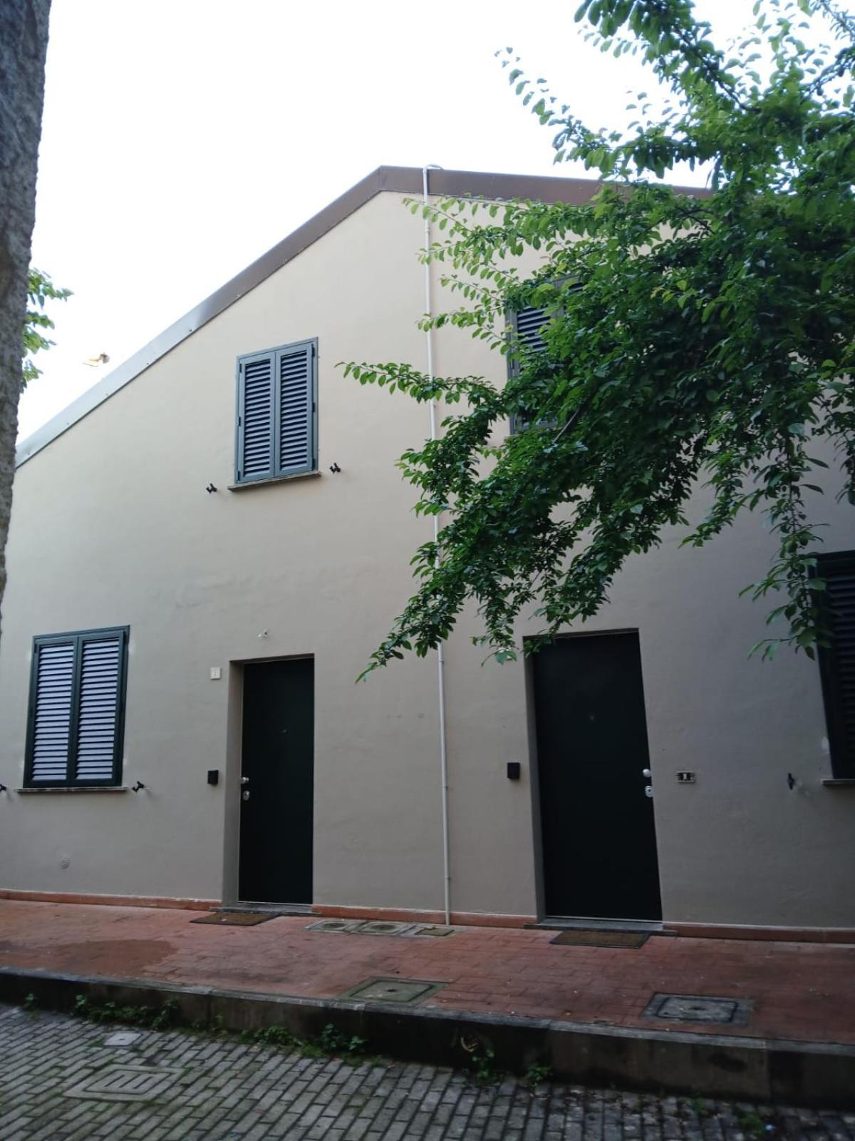 Casa N 1 Con Parcheggio Privato E Colonnina Ricarica Apartment Livorno Bagian luar foto